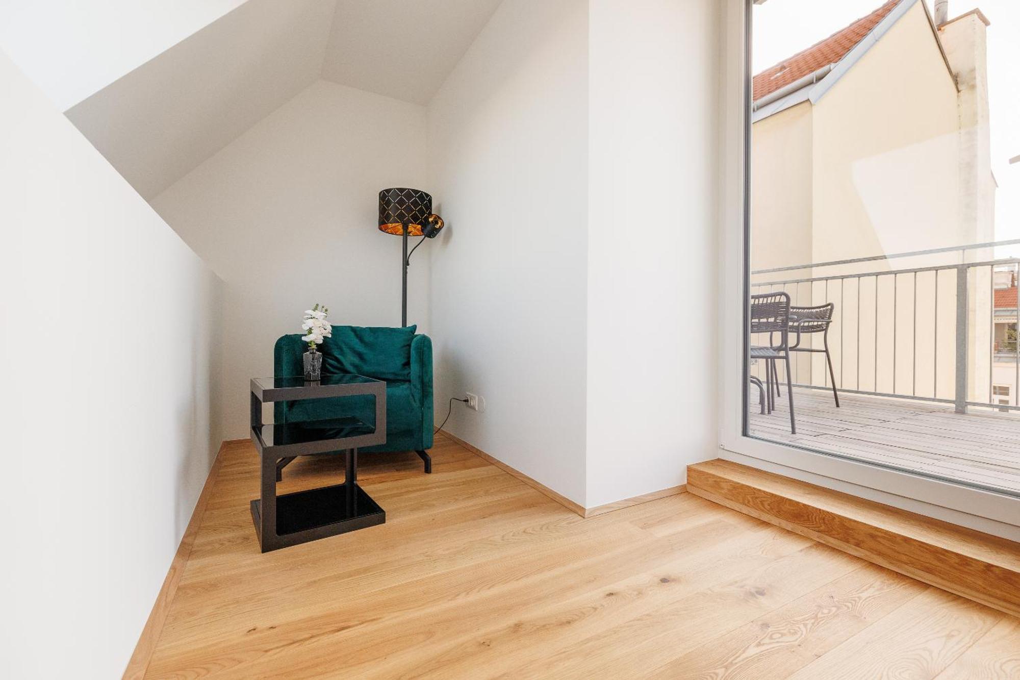 Symphony Apartments 42 - Modern Loft With Terrace And Grill In Central Location Виена Екстериор снимка