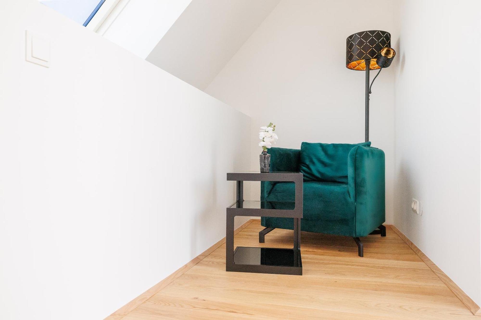 Symphony Apartments 42 - Modern Loft With Terrace And Grill In Central Location Виена Екстериор снимка