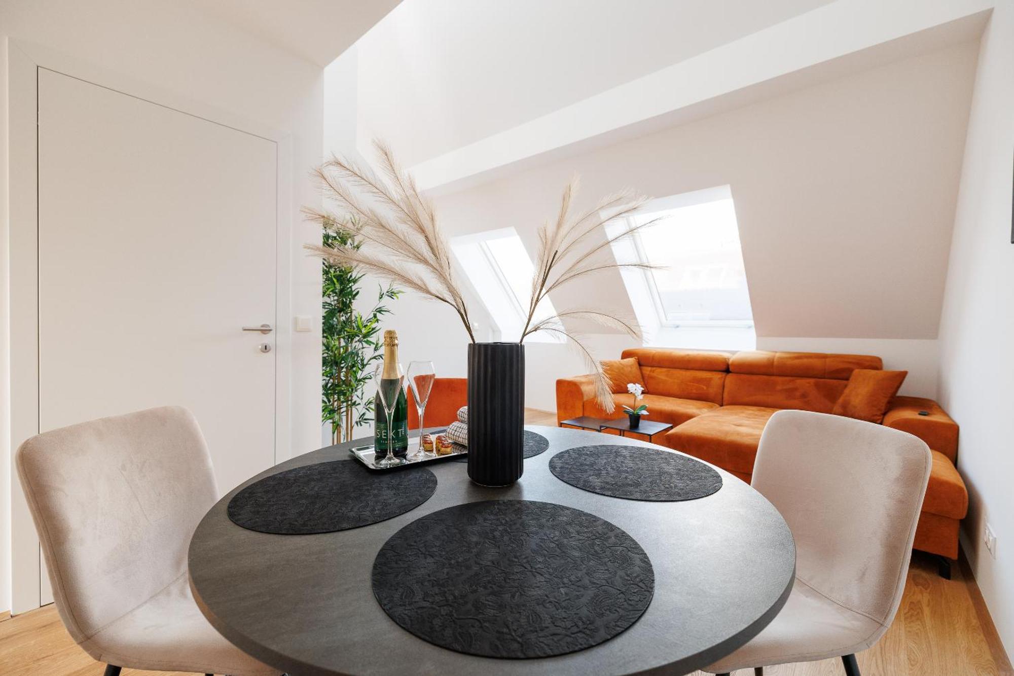 Symphony Apartments 42 - Modern Loft With Terrace And Grill In Central Location Виена Екстериор снимка
